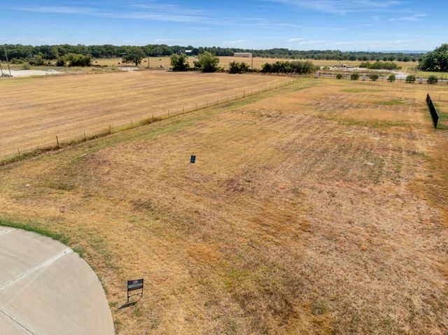 1108 Beginnings Drive, Granbury, TX 76049