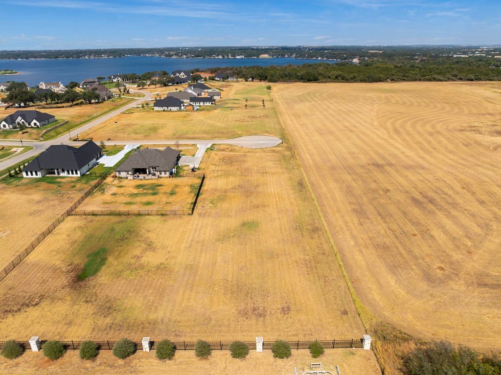 1108 Beginnings Drive, Granbury, TX 76049 — photo 2