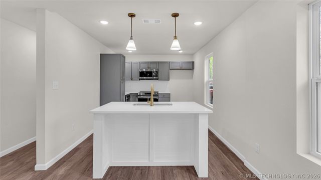 2615 N Rancho Lane, Ardmore, OK 73401