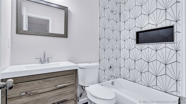 2615 N Rancho Lane, Ardmore, OK 73401