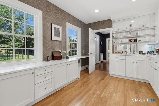 39 Stanwich Road, Greenwich, CT 06830