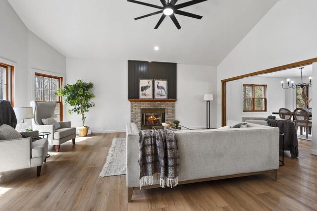 3030 BIG TIMBER CIRCLE, Green Bay, WI 54313