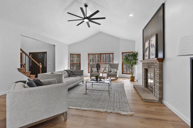 3030 BIG TIMBER CIRCLE, Green Bay, WI 54313