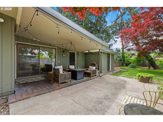 2893 FIRWOOD Way, Eugene, OR 97401