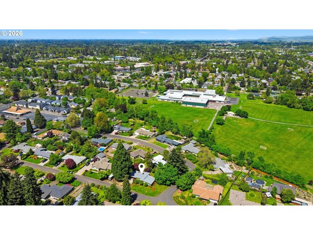 2893 FIRWOOD Way, Eugene, OR 97401