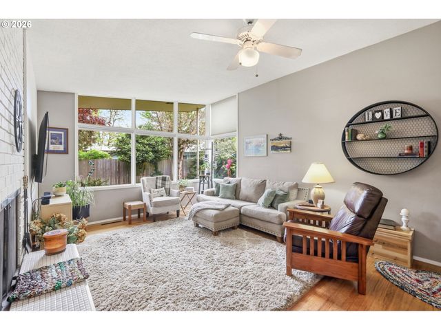 2893 FIRWOOD Way, Eugene, OR 97401