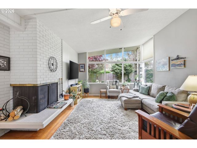 2893 FIRWOOD Way, Eugene, OR 97401