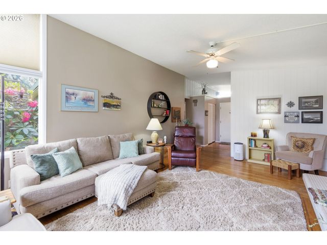 2893 FIRWOOD Way, Eugene, OR 97401