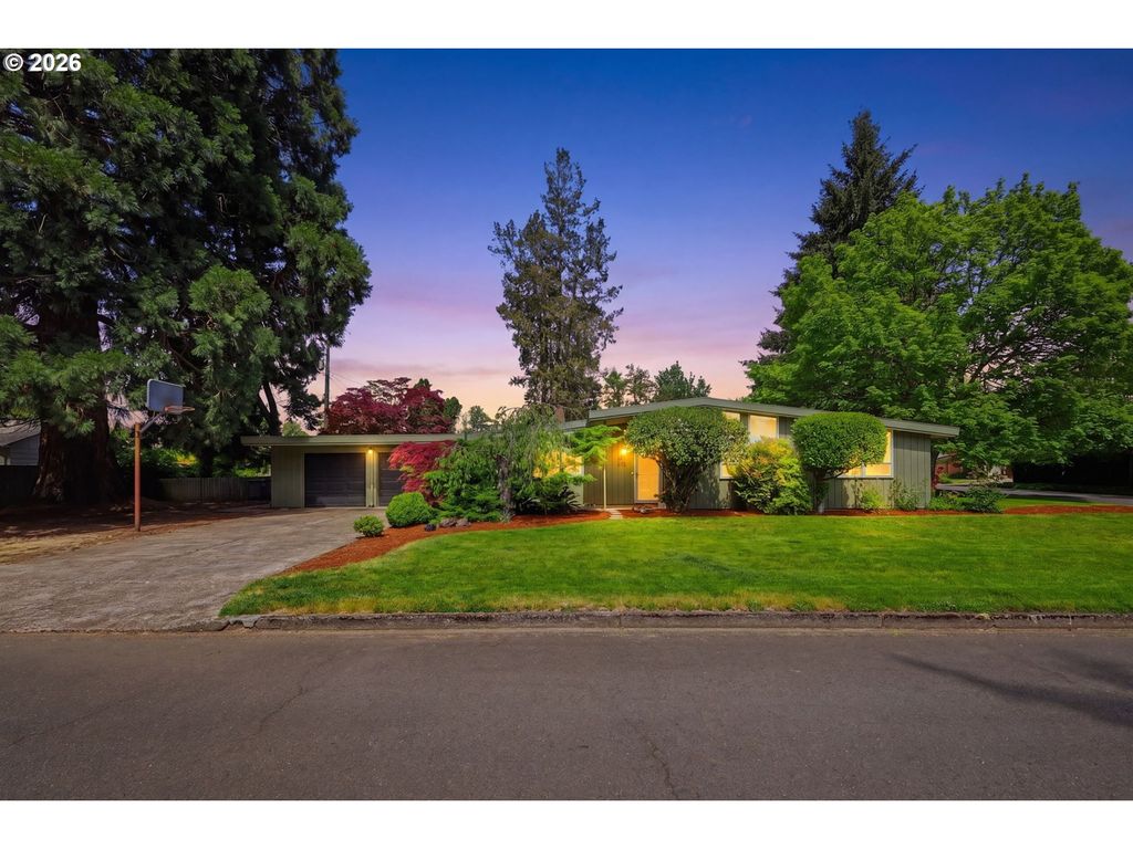 2893 FIRWOOD Way, Eugene, OR 97401