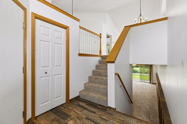 9765 Zinnia Lane N, Maple Grove, MN 55369