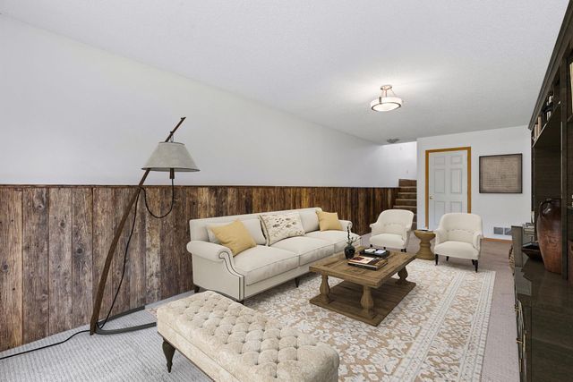 9765 Zinnia Lane N, Maple Grove, MN 55369