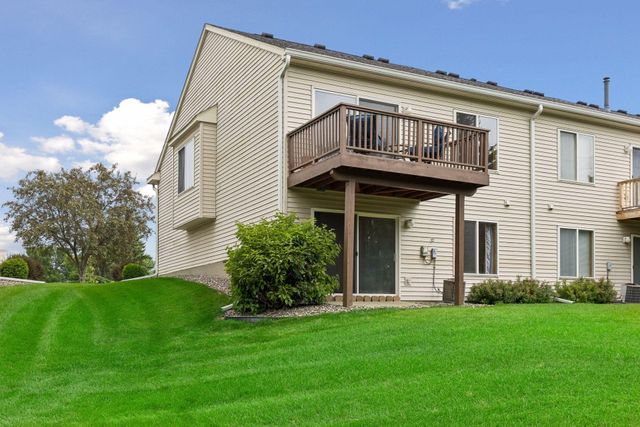 9765 Zinnia Lane N, Maple Grove, MN 55369