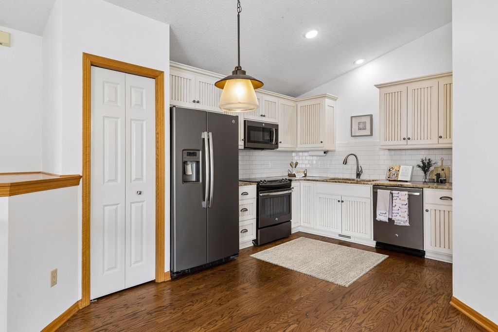 9765 Zinnia Lane N, Maple Grove, MN 55369 — photo 4