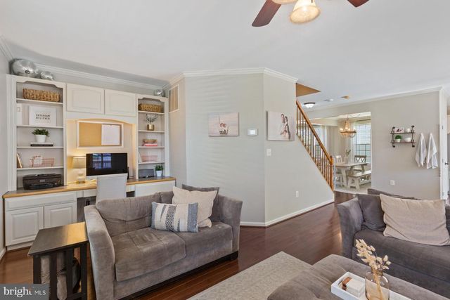 4933 BREEZE WAY, Dumfries, VA 22025