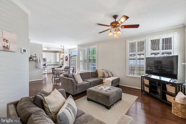 4933 BREEZE WAY, Dumfries, VA 22025