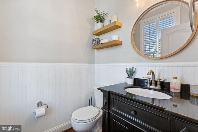4933 BREEZE WAY, Dumfries, VA 22025