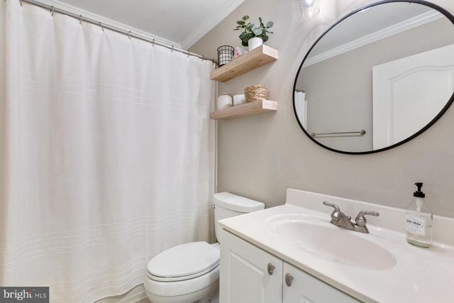 4933 BREEZE WAY, Dumfries, VA 22025