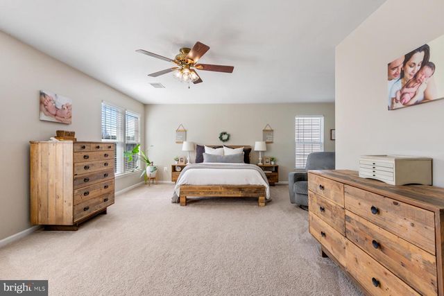 4933 BREEZE WAY, Dumfries, VA 22025