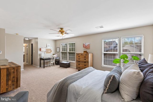 4933 BREEZE WAY, Dumfries, VA 22025