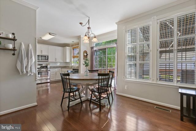 4933 BREEZE WAY, Dumfries, VA 22025