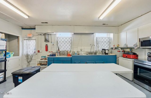 300 West Chilhowie Avenue, Johnson City, TN 37604