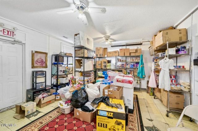 300 West Chilhowie Avenue, Johnson City, TN 37604