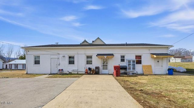 300 West Chilhowie Avenue, Johnson City, TN 37604