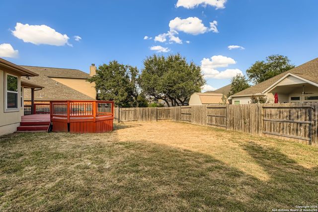 17820 Oxford Mt, Helotes, TX 78023