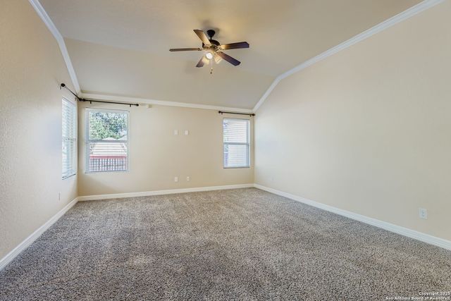 17820 Oxford Mt, Helotes, TX 78023