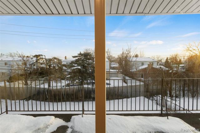 17469 W 13 Mile Road, Southfield, MI 48076