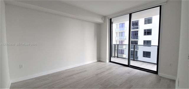 55 SW 9th St 3610, Miami, FL 33130