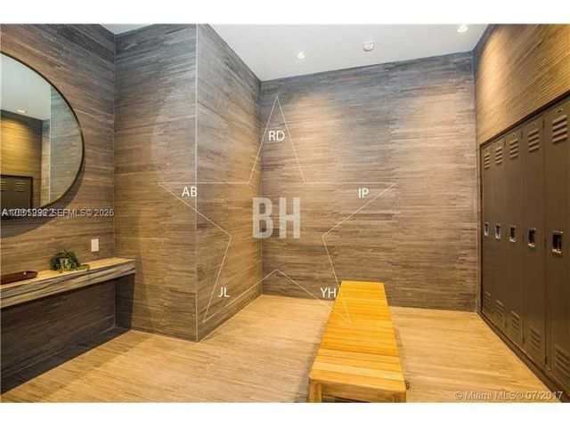 55 SW 9th St 3610, Miami, FL 33130