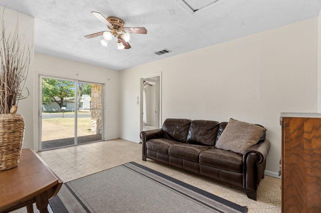 3007 Great Valley DR, Cedar Park, TX 78613