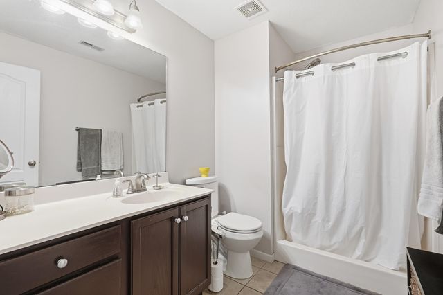 4301 COTTON WOOD DR, Columbia, MO 65202