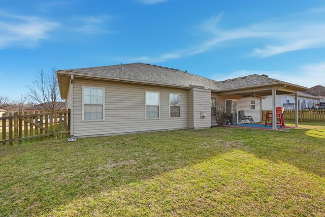 4301 COTTON WOOD DR, Columbia, MO 65202