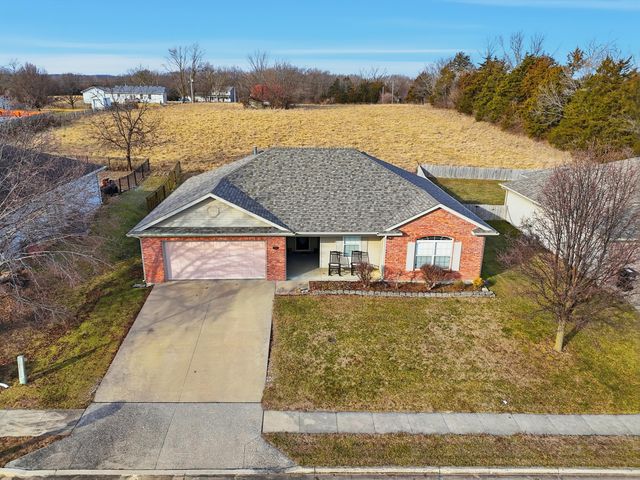 4301 COTTON WOOD DR, Columbia, MO 65202