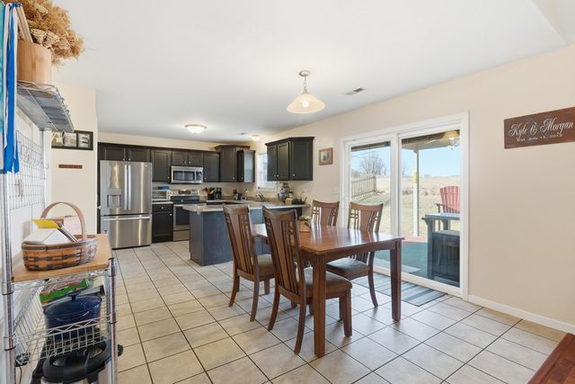 4301 COTTON WOOD DR, Columbia, MO 65202