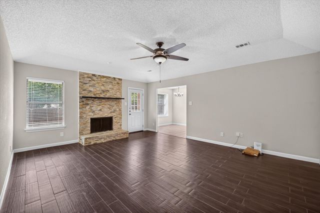 2607 Parkview Drive, Corinth, TX 76210