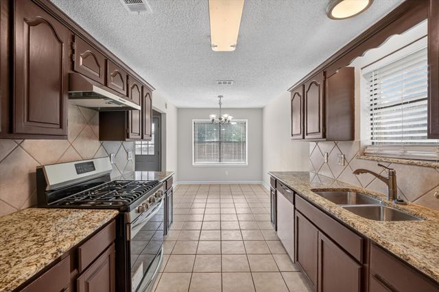 2607 Parkview Drive, Corinth, TX 76210