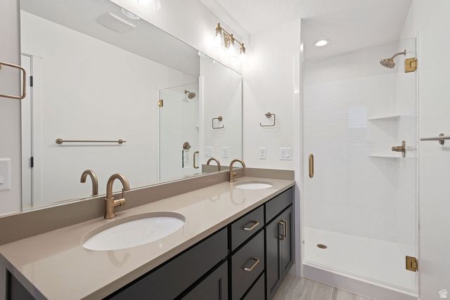 11434 S GLASS HILL DR, South Jordan, UT 84009