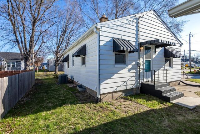 2633 16 Street, Moline, IL 61265