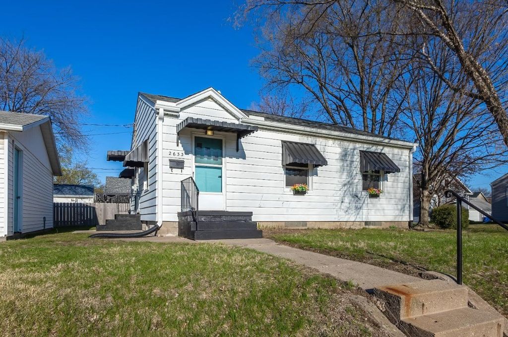 2633 16 Street, Moline, IL 61265
