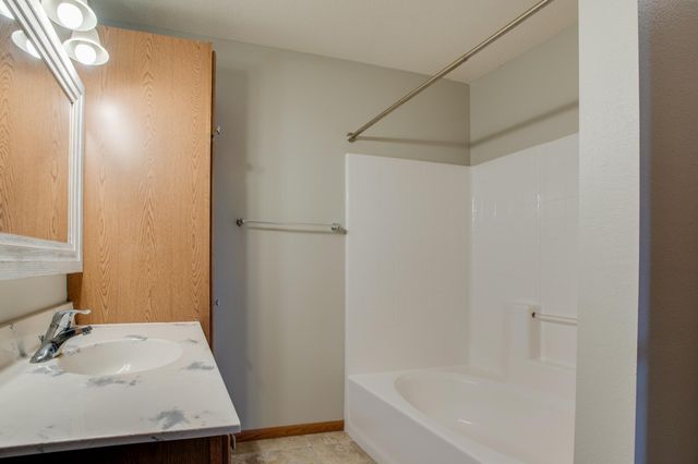 2524 7th Court W, West Fargo, ND 58078