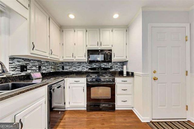 718 PLAYERS Court, Woodstock, GA 30189