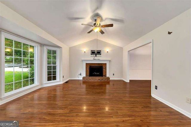 718 PLAYERS Court, Woodstock, GA 30189