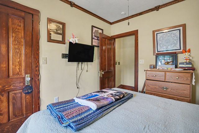 502 6th Avenue, De Witt, IA 52742