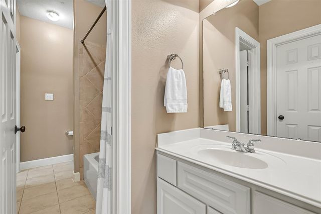 2622 Canyon Falls Drive, Manvel, TX 77578