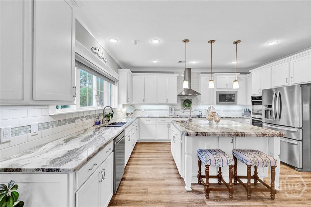 Image 14 of property listing at 14 Dockside Drive, Savannah, GA 31410