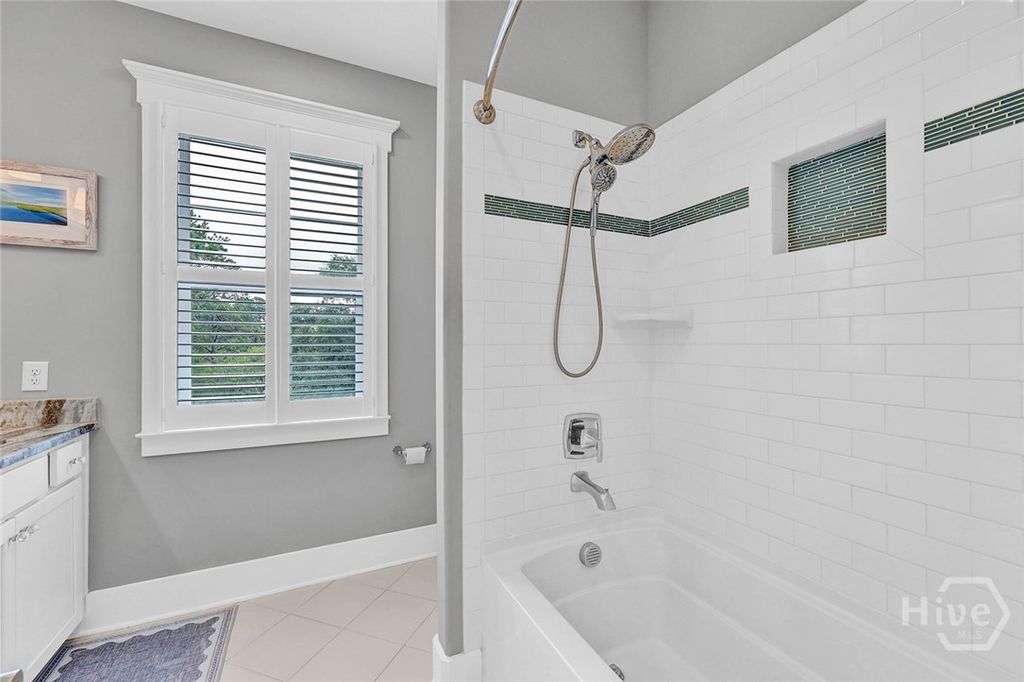 Image 38 of property listing at 14 Dockside Drive, Savannah, GA 31410