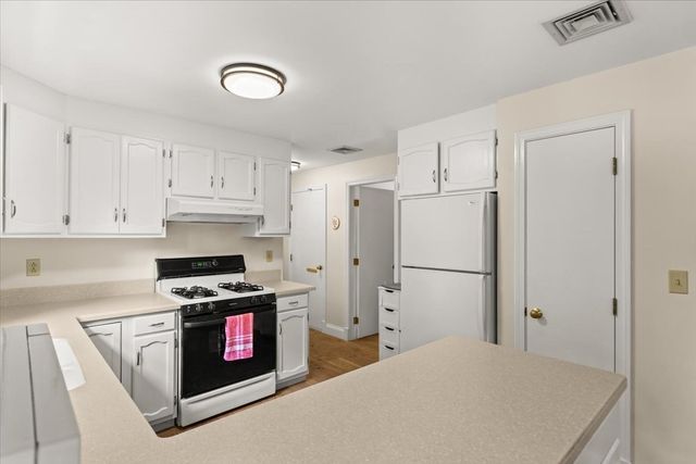 84 Eel Pond Rd, Bourne, MA 02532